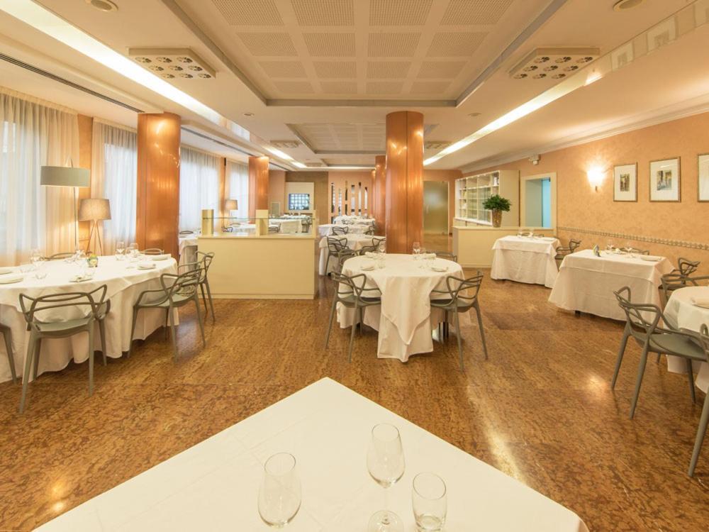 Ristorante Hotel Lucia - 100 Mt Dal Mare Giulianova Luaran gambar