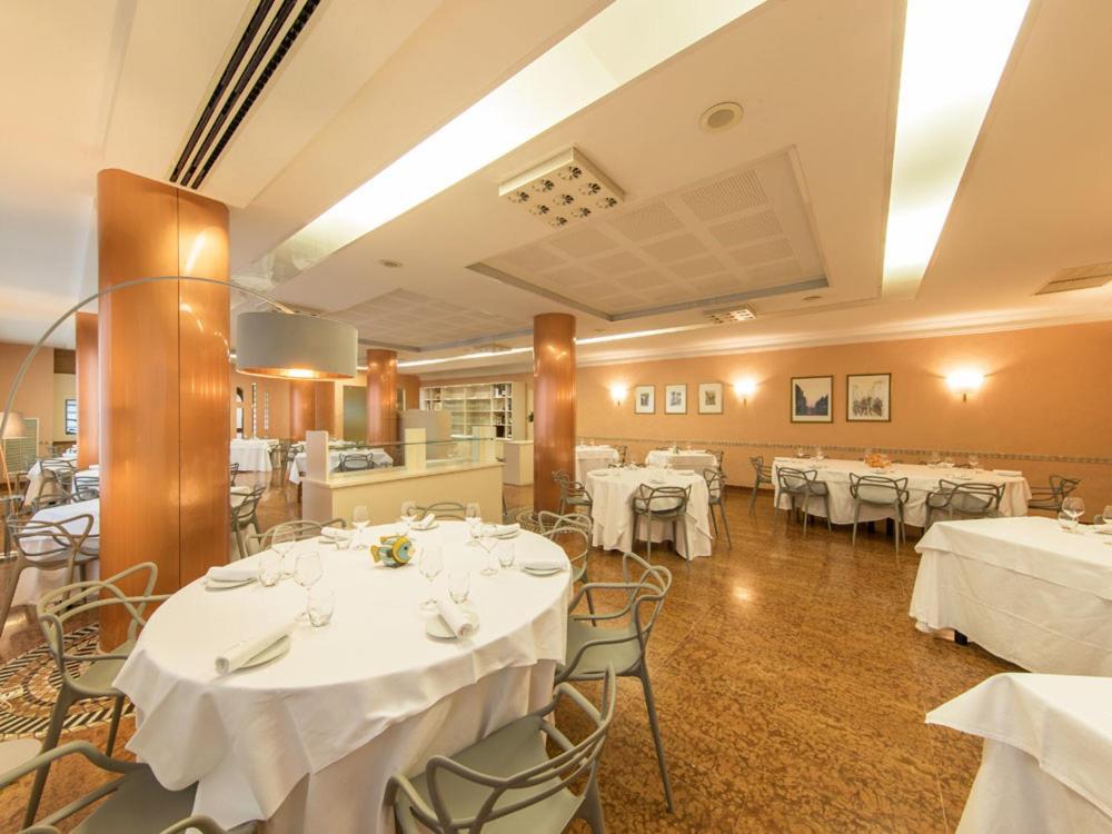 Ristorante Hotel Lucia - 100 Mt Dal Mare Giulianova Luaran gambar
